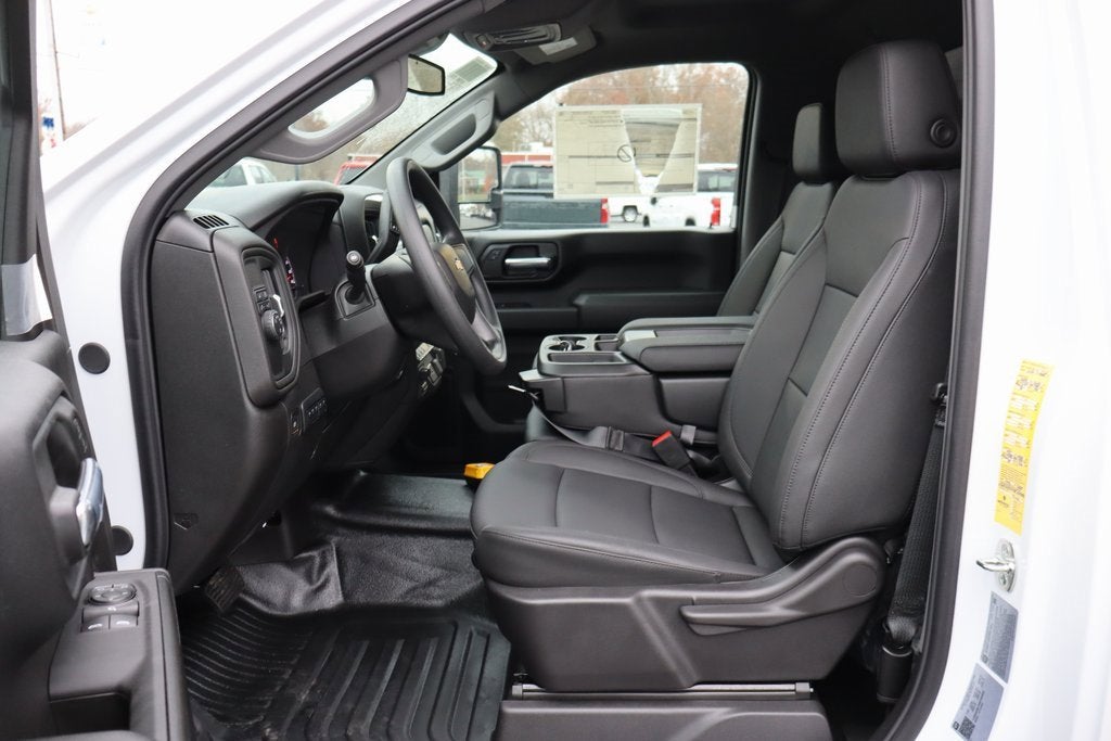 2025 Chevrolet Silverado 3500 HD Chassis Cab Work Truck