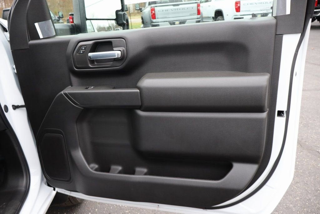 2025 Chevrolet Silverado 3500 HD Chassis Cab Work Truck