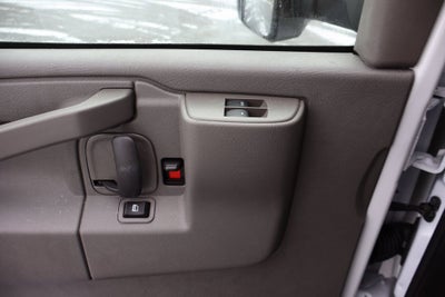 2025 Chevrolet Express Cutaway 3500 1WT