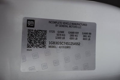 2025 Chevrolet Express Cutaway 3500 1WT