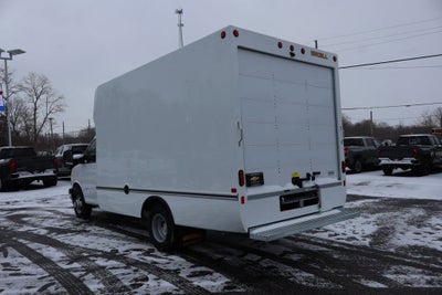 2025 Chevrolet Express Cutaway 3500 1WT