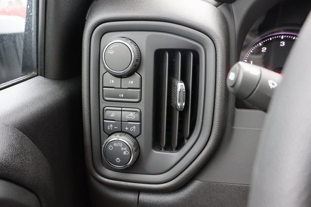 2025 Chevrolet Silverado 3500 HD WT