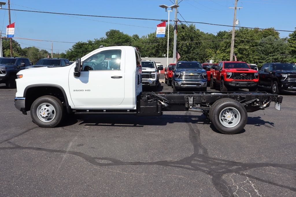 2026 Chevrolet Silverado 3500 HD Chassis Cab Work Truck