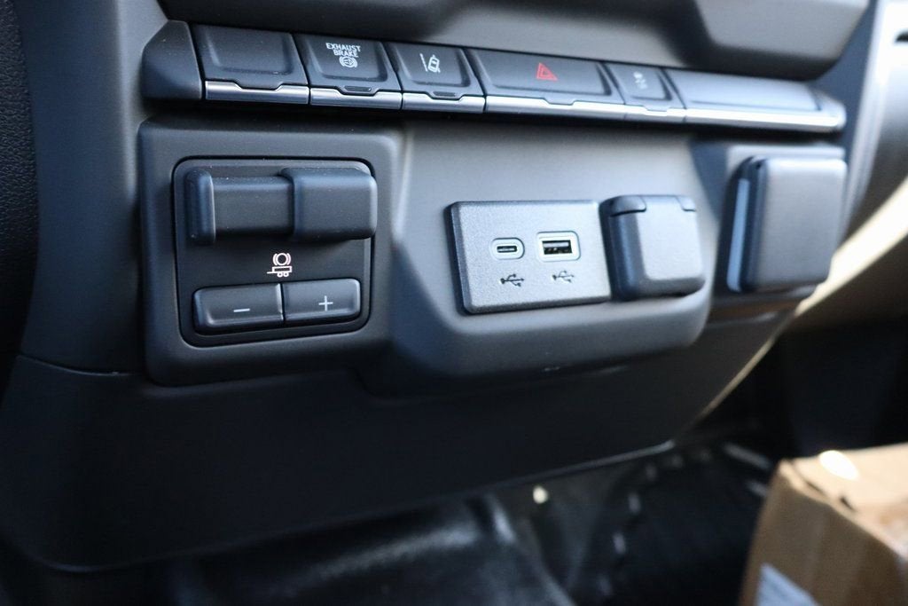 2025 Chevrolet Silverado 3500 HD Chassis Cab Work Truck