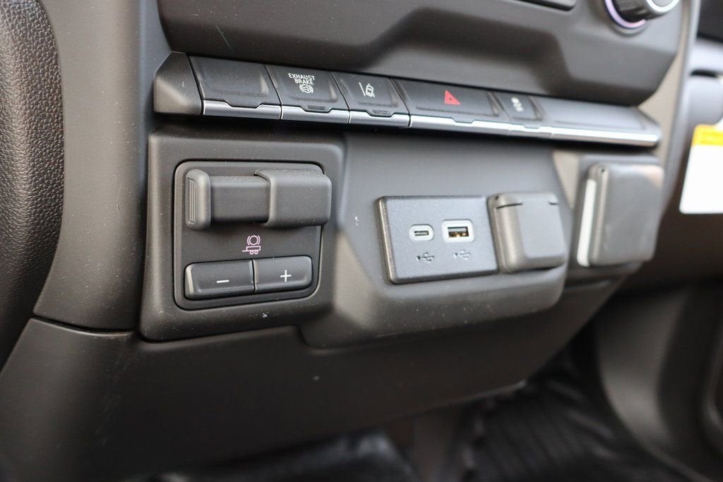 2025 Chevrolet Silverado 3500 HD Chassis Cab Work Truck