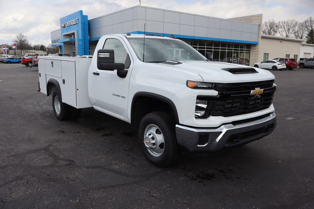 2025 Chevrolet Silverado 3500 HD Chassis Cab Work Truck