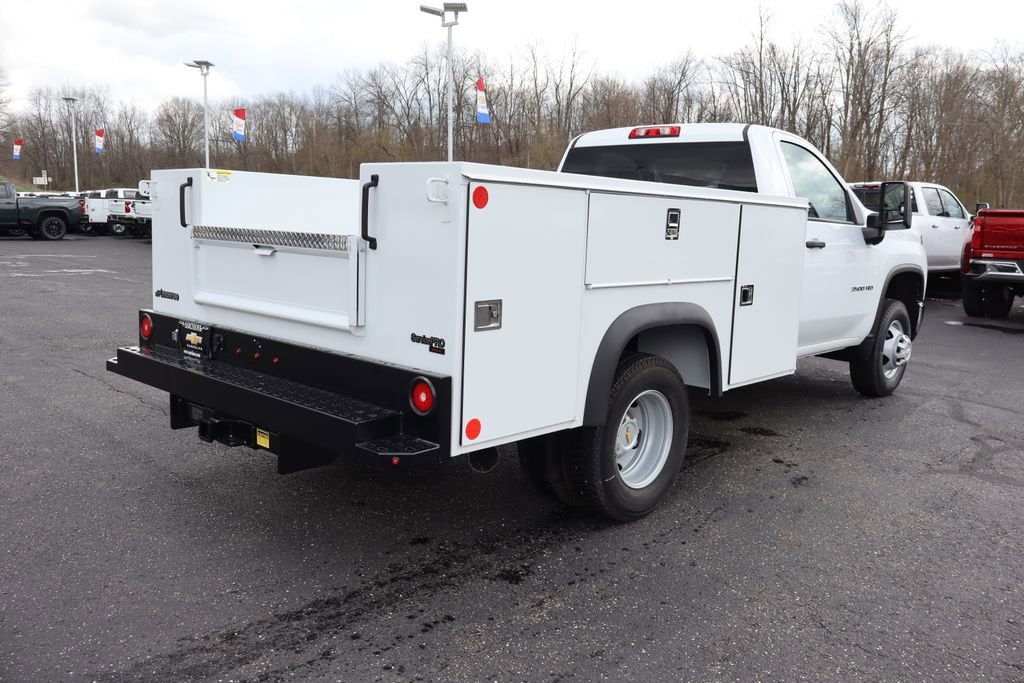 2025 Chevrolet Silverado 3500 HD Chassis Cab Work Truck
