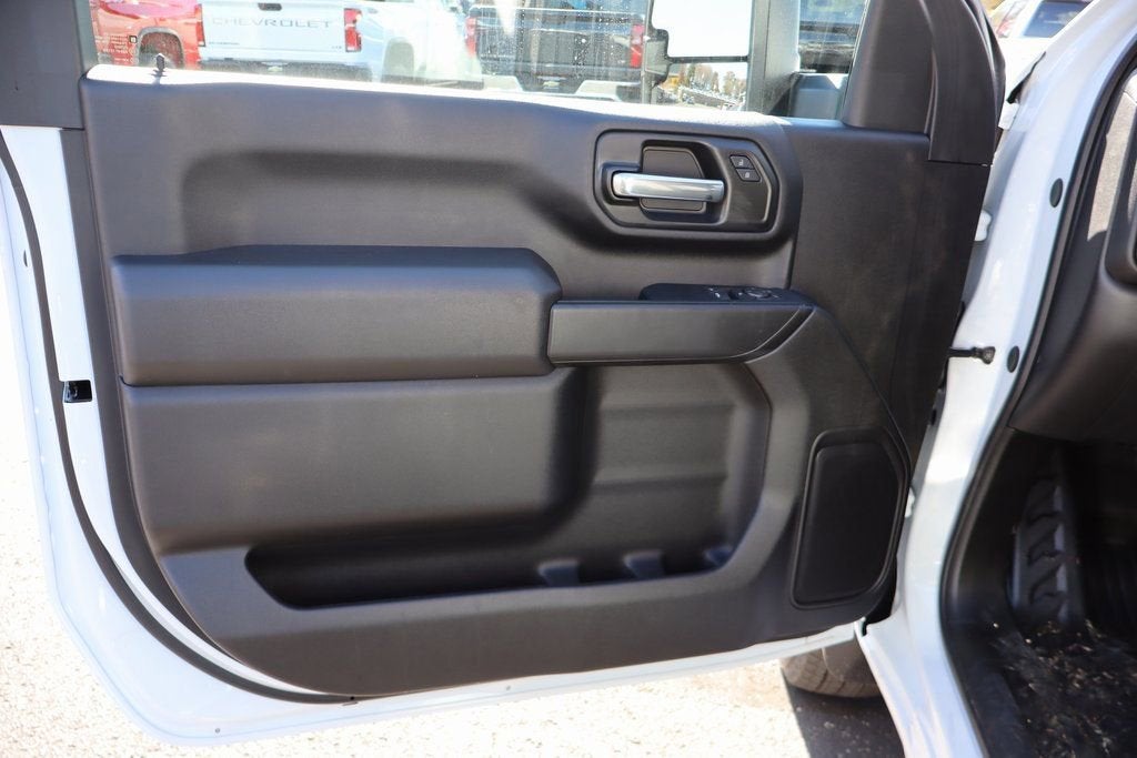 2025 Chevrolet Silverado 3500 HD Chassis Cab Work Truck