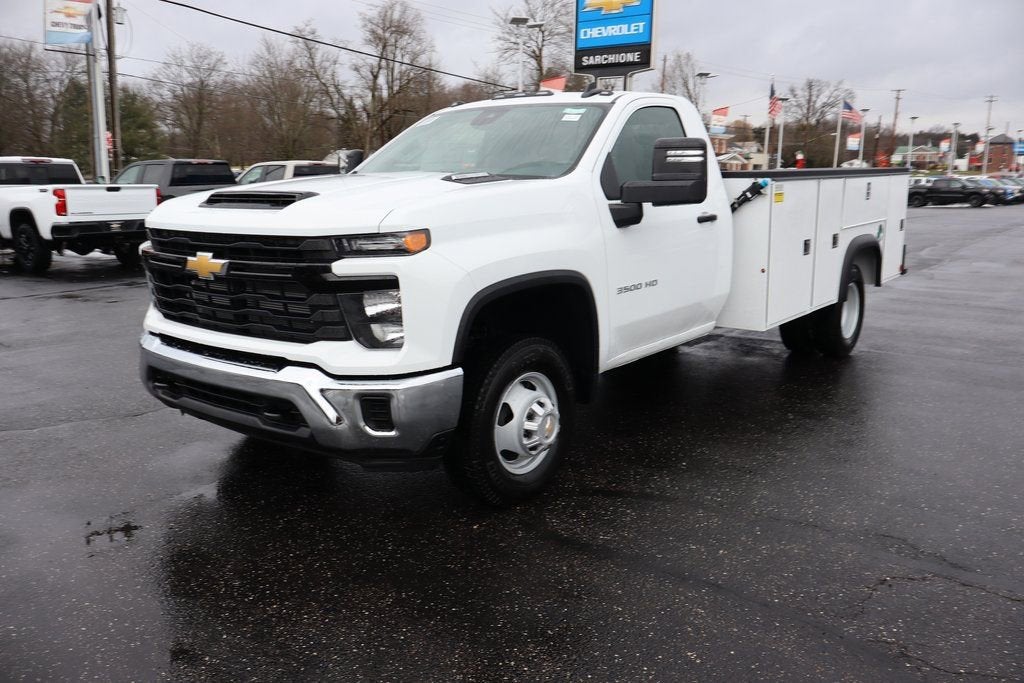 2025 Chevrolet Silverado 3500 HD Chassis Cab Work Truck
