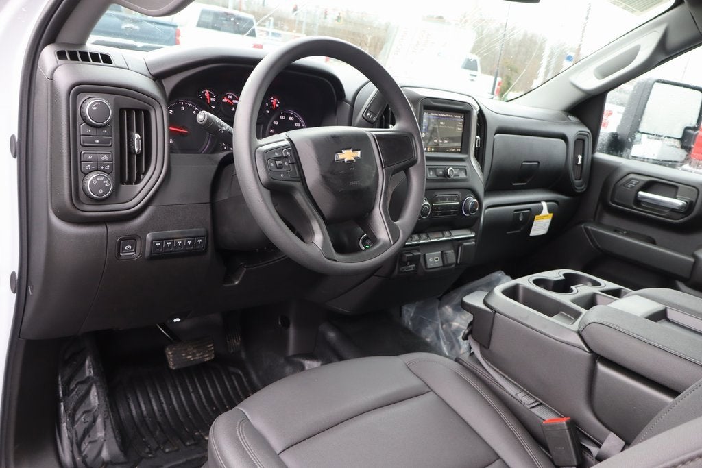 2025 Chevrolet Silverado 3500 HD Chassis Cab Work Truck