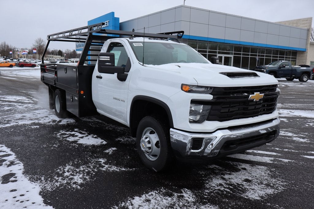 2025 Chevrolet Silverado 3500 HD Chassis Cab Work Truck