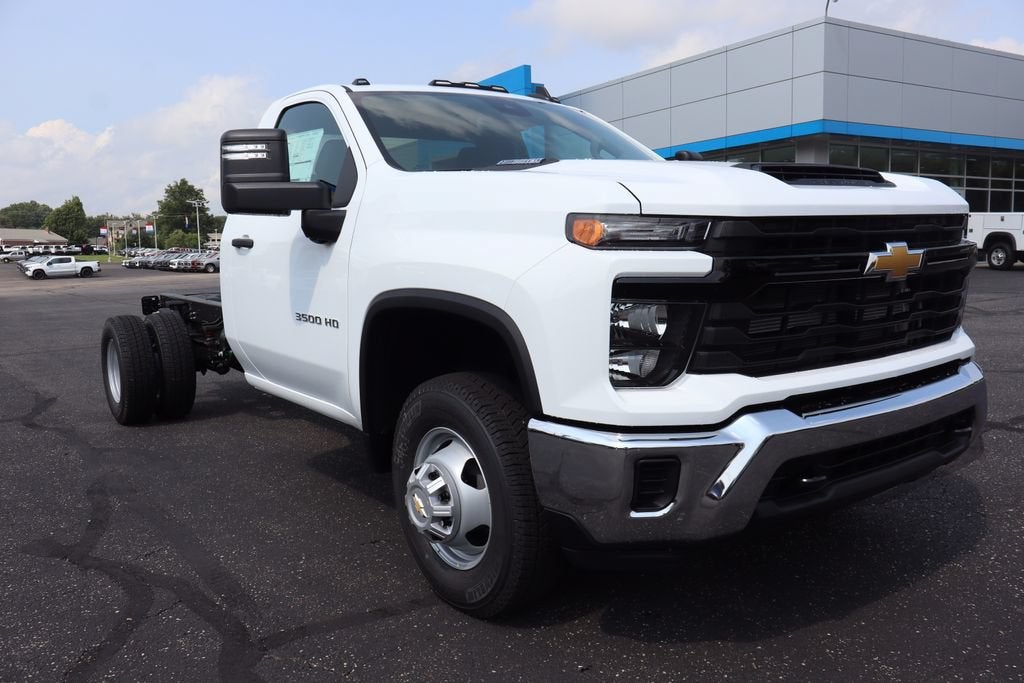2026 Chevrolet Silverado 3500 HD Chassis Cab Work Truck
