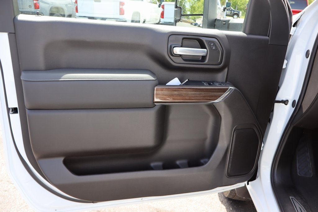 2025 Chevrolet Silverado 3500 HD LT DRW