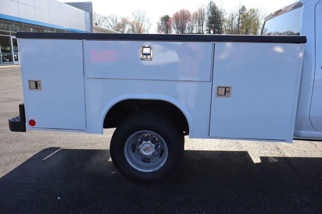 2026 Chevrolet Silverado 3500 HD Chassis Cab Work Truck w/9' Aluminum Service Body