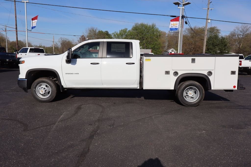 2026 Chevrolet Silverado 3500 HD Chassis Cab Work Truck w/9' Steel Service Body