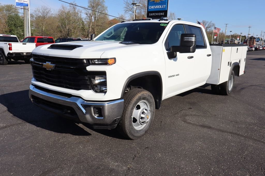 2026 Chevrolet Silverado 3500 HD Chassis Cab Work Truck w/9' Steel Service Body