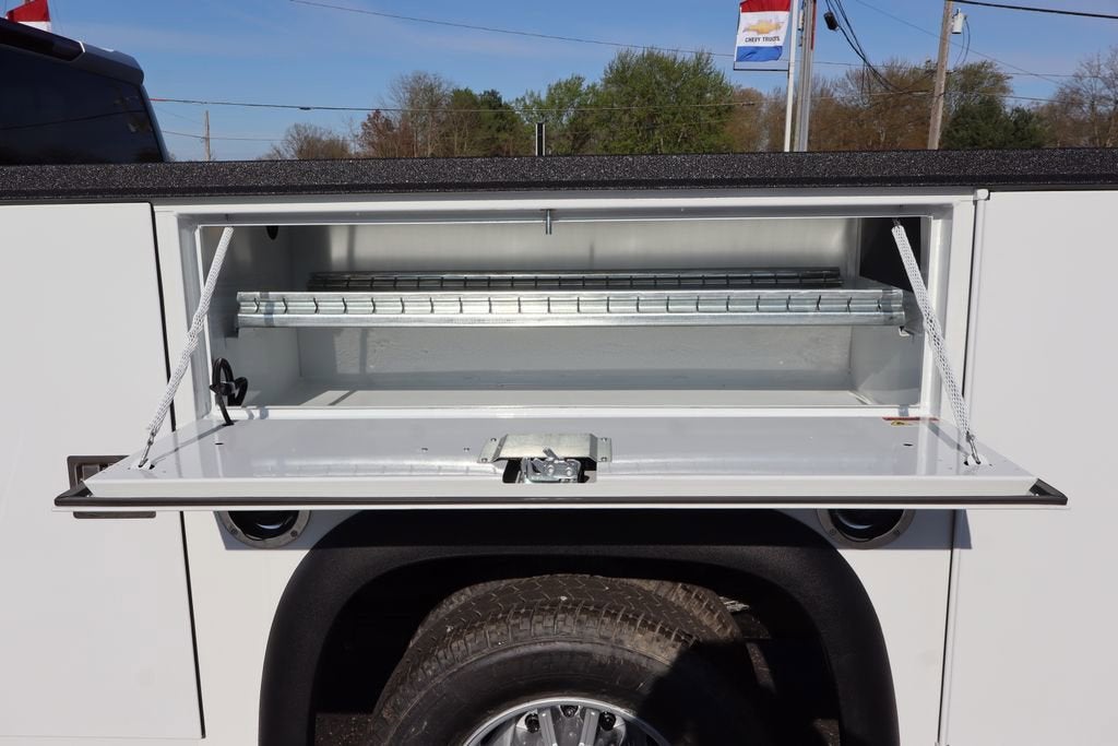 2026 Chevrolet Silverado 3500 HD Chassis Cab Work Truck w/9' Steel Service Body