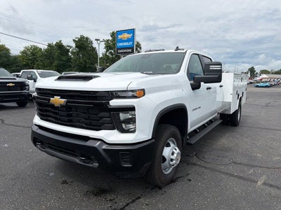 2026 Chevrolet Silverado 3500 HD Chassis Cab Work Truck w/ Duramag Service Body