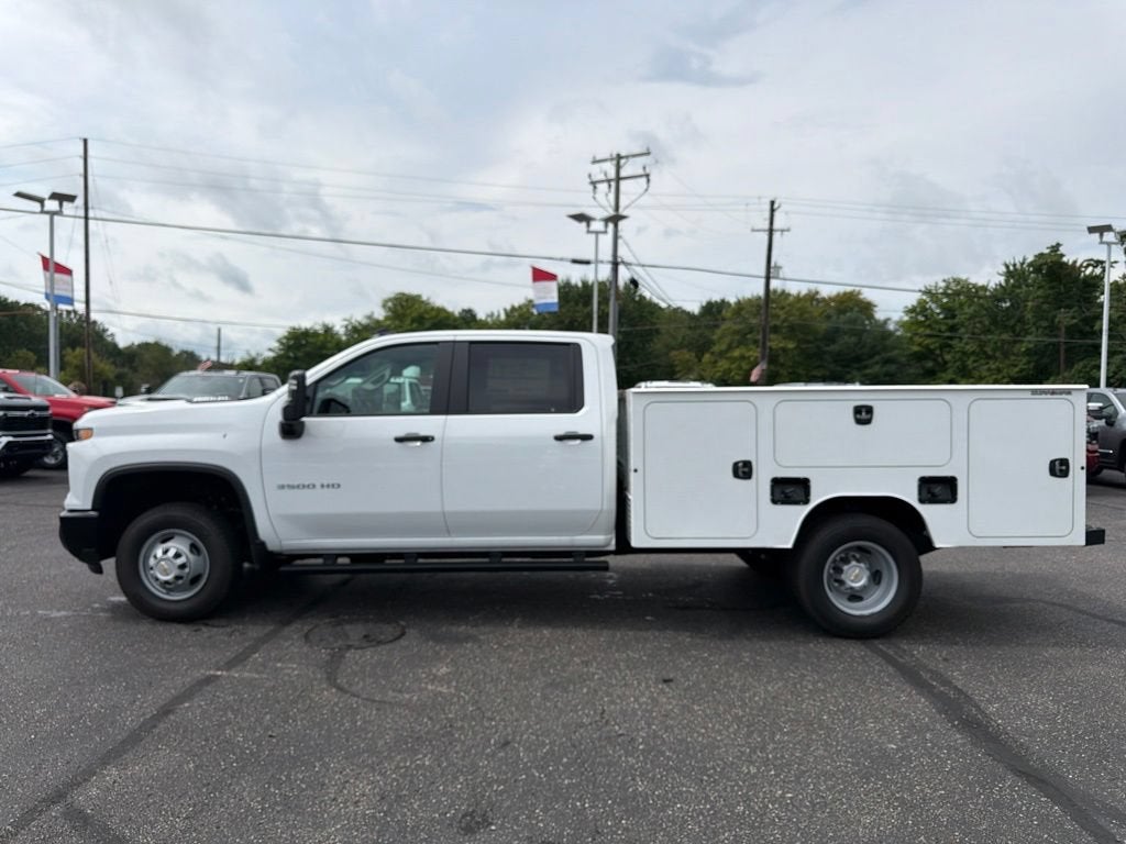 2026 Chevrolet Silverado 3500 HD Chassis Cab Work Truck w/ Duramag Service Body