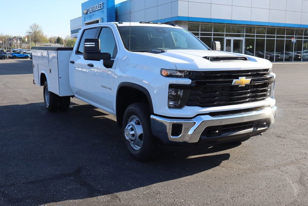 2026 Chevrolet Silverado 3500 HD Chassis Cab Work Truck w/9' Aluminum Service Body