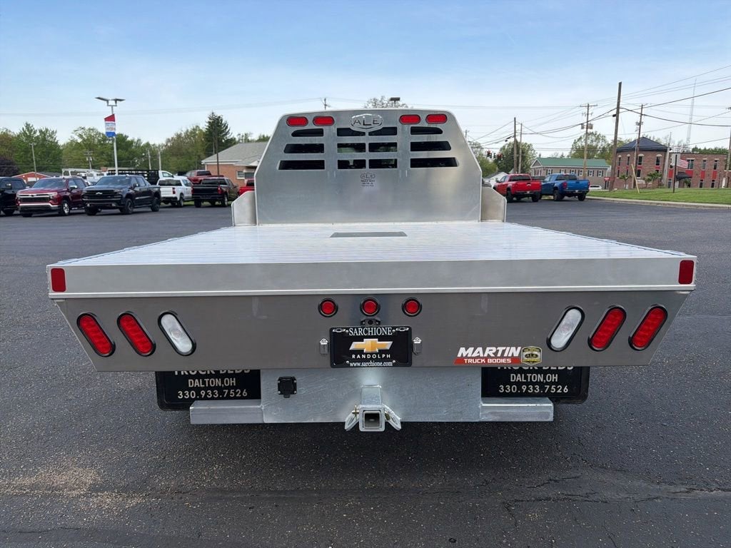 2026 Chevrolet Silverado 3500 HD Chassis Cab Work Truck w/ Aluminum Flatbed