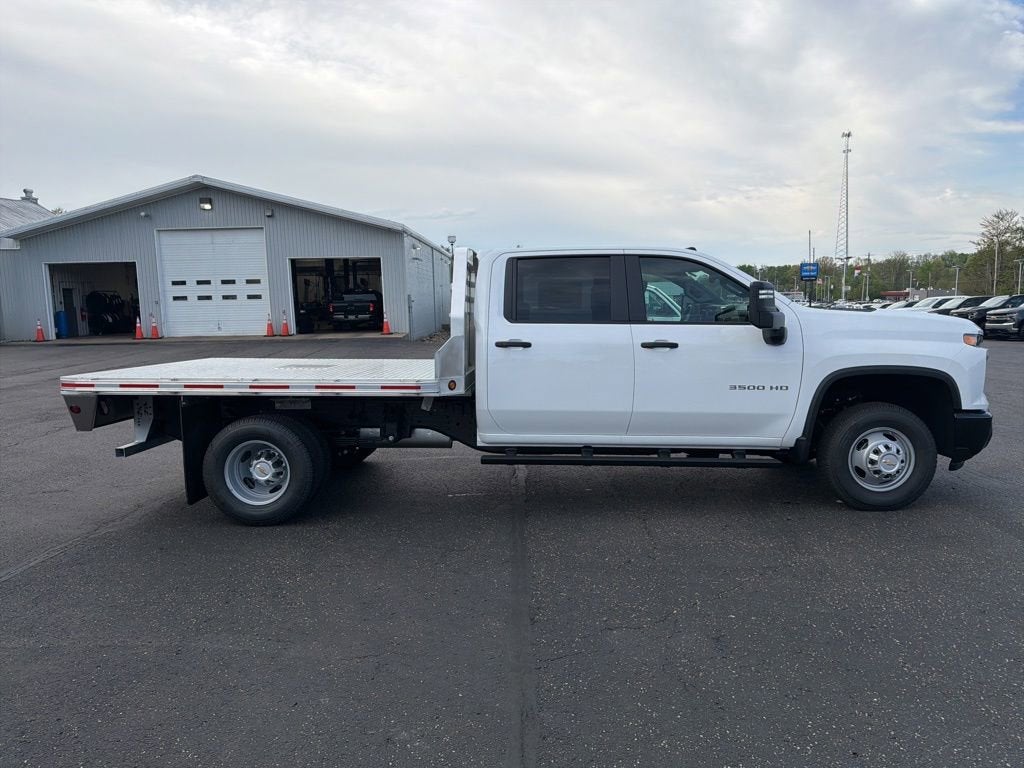 2026 Chevrolet Silverado 3500 HD Chassis Cab Work Truck w/ Aluminum Flatbed
