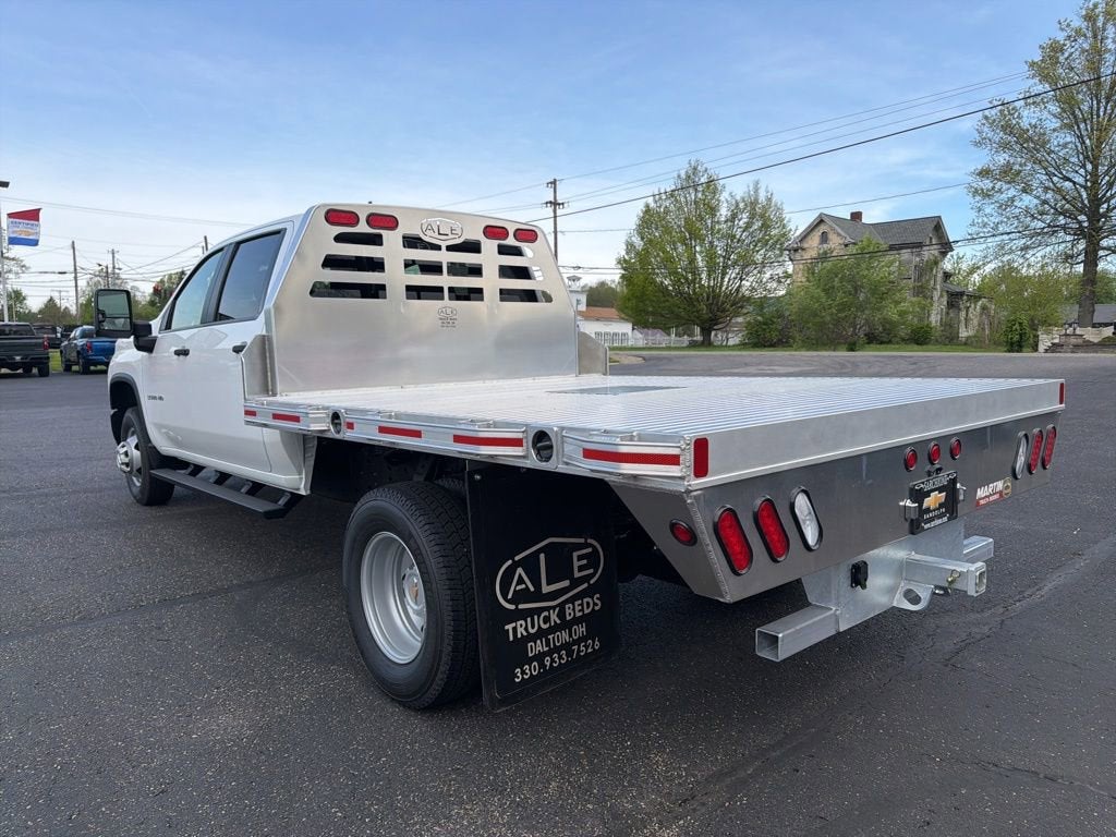 2026 Chevrolet Silverado 3500 HD Chassis Cab Work Truck w/ Aluminum Flatbed