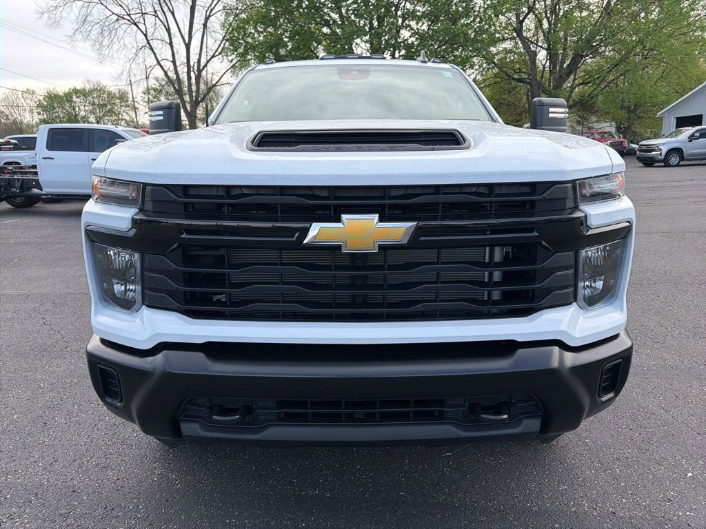 2026 Chevrolet Silverado 3500 HD Chassis Cab Work Truck w/ Aluminum Flatbed