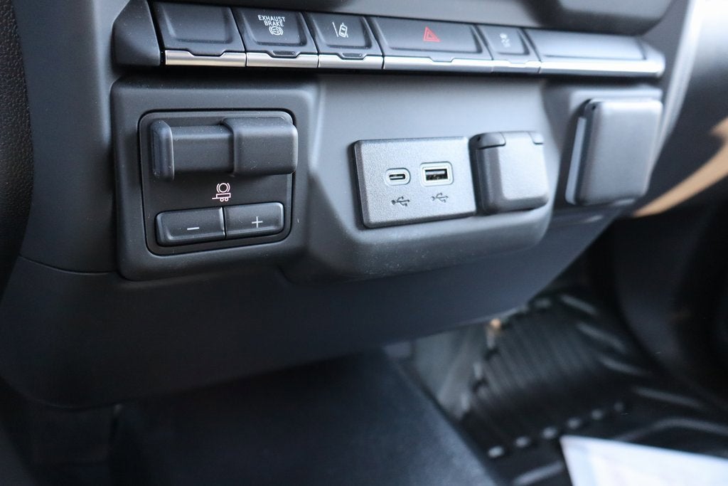 2025 Chevrolet Silverado 3500 HD Chassis Cab Work Truck