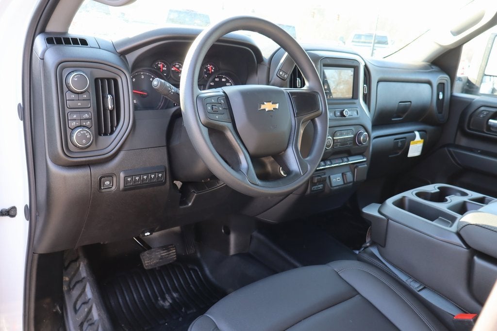 2025 Chevrolet Silverado 3500 HD Chassis Cab Work Truck