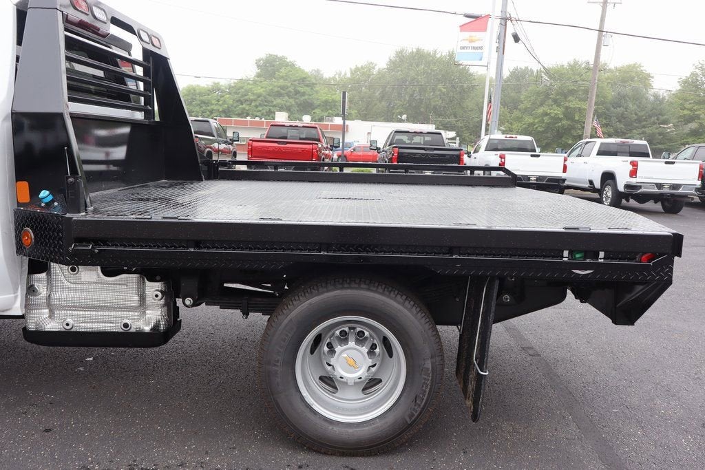 2025 Chevrolet Silverado 3500 HD Chassis Cab Work Truck