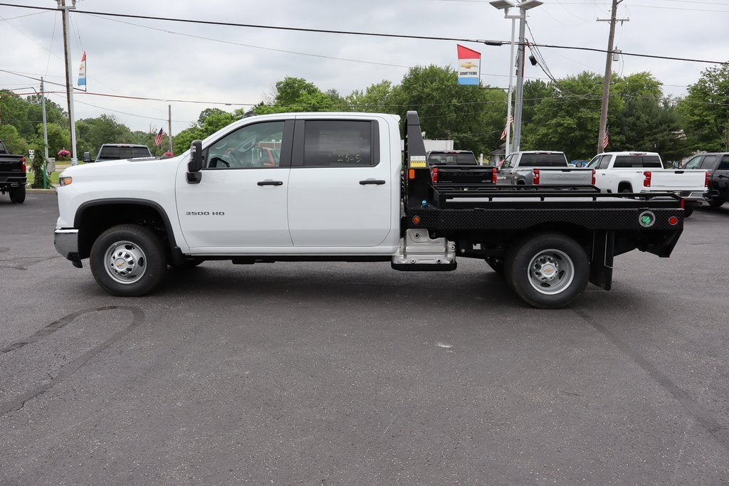 2025 Chevrolet Silverado 3500 HD Chassis Cab Work Truck