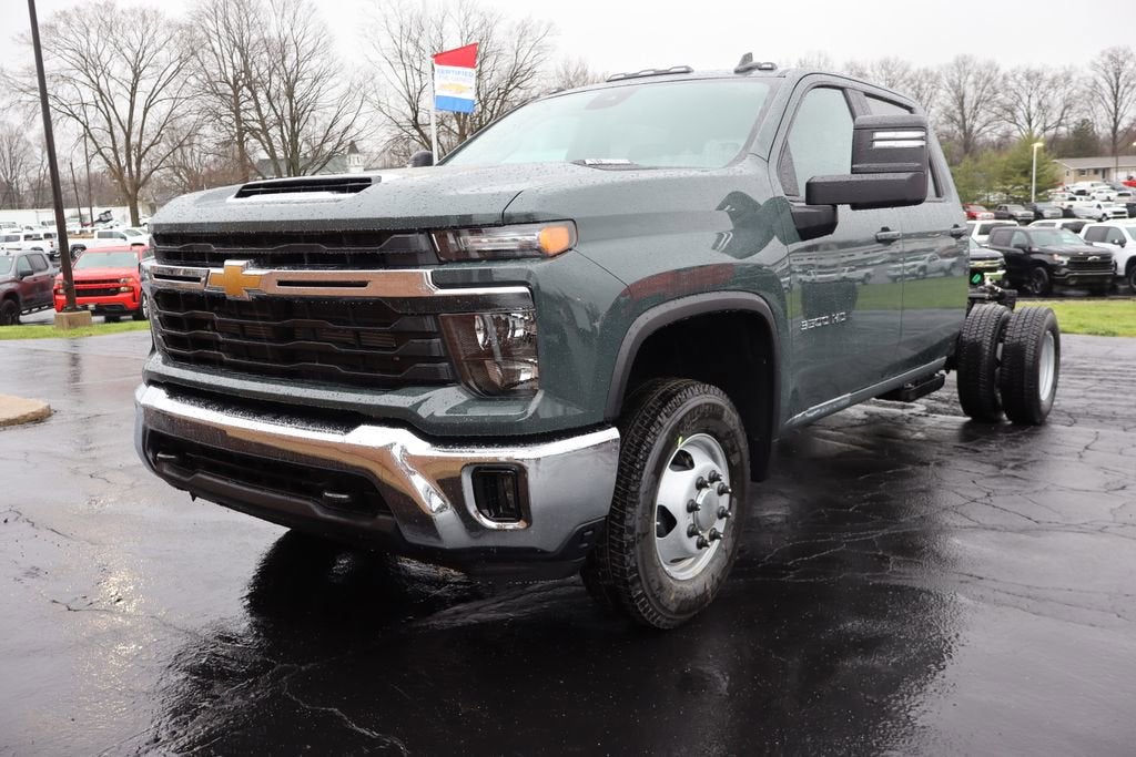 2026 Chevrolet Silverado 3500 HD Chassis Cab LT