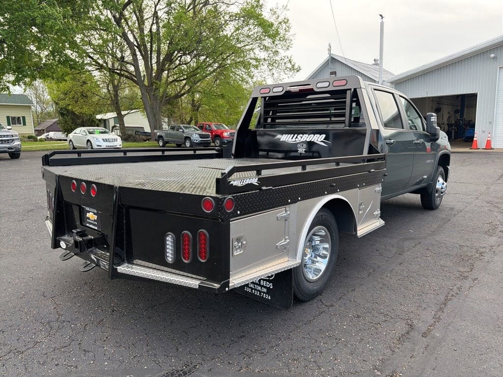 2026 Chevrolet Silverado 3500 HD Chassis Cab LT w/ Skirted Flatbed Body