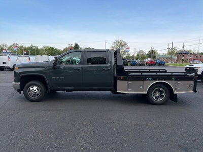 2026 Chevrolet Silverado 3500 HD Chassis Cab LT w/ Skirted Flatbed Body