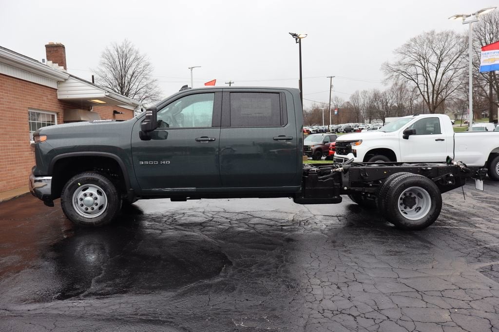 2026 Chevrolet Silverado 3500 HD Chassis Cab LT