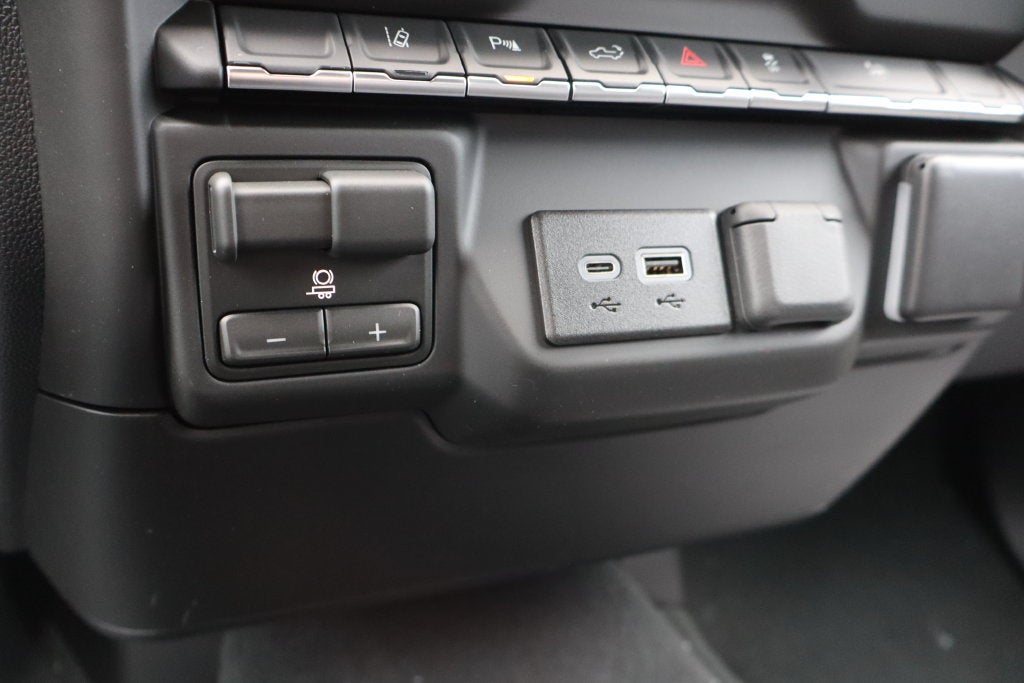 2026 Chevrolet Silverado 2500 HD Custom - Photo 14