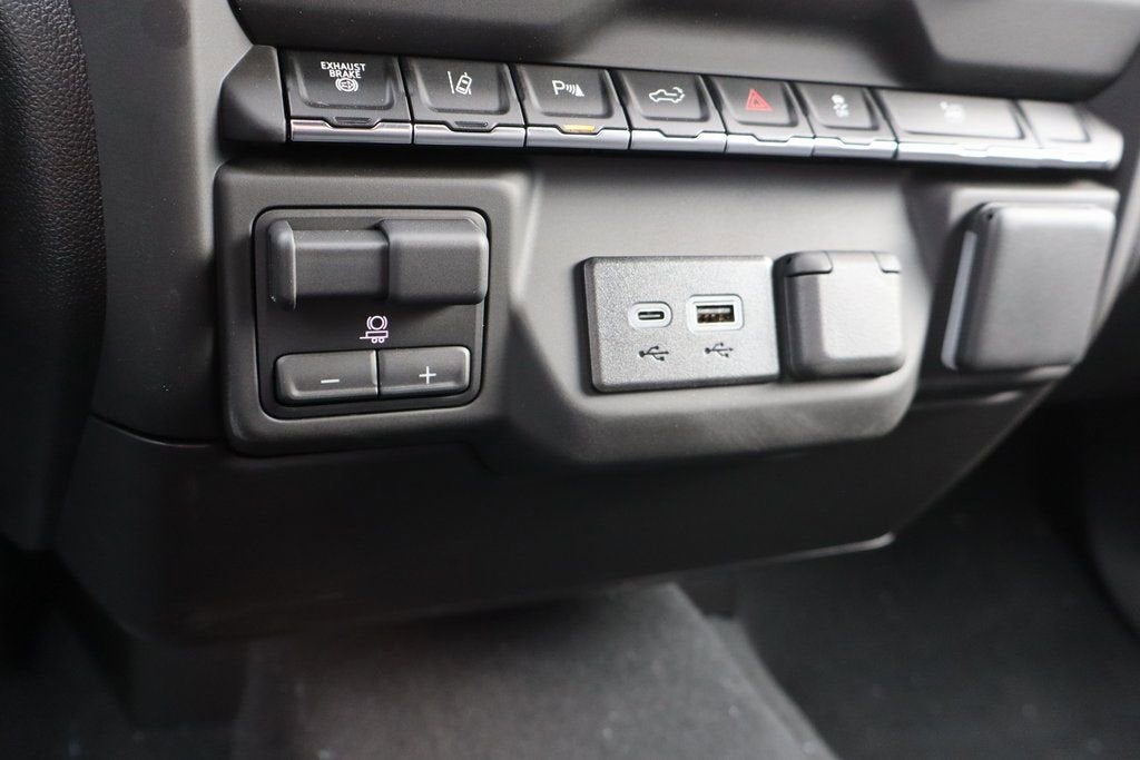 2025 Chevrolet Silverado 2500 HD Custom