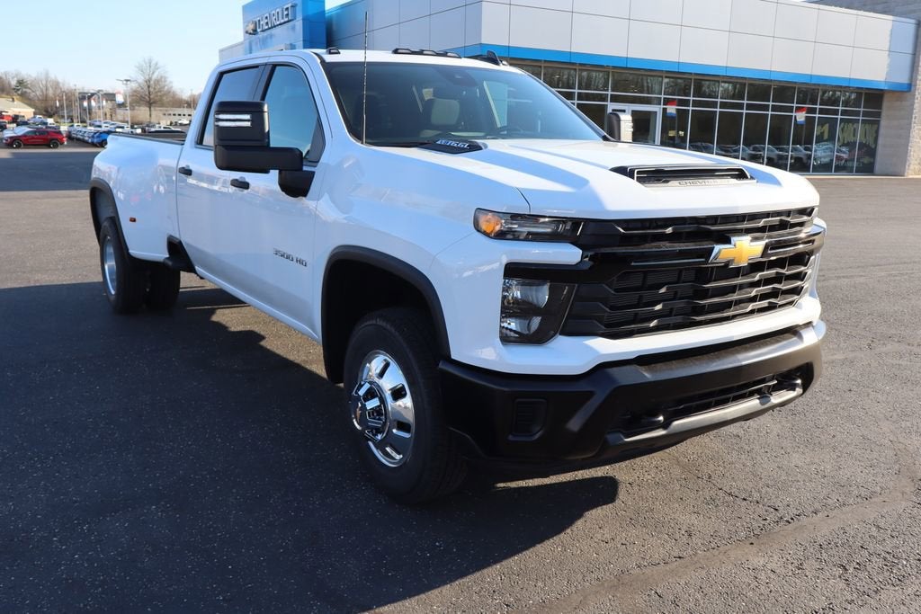 2026 Chevrolet Silverado 3500 HD WT DRW