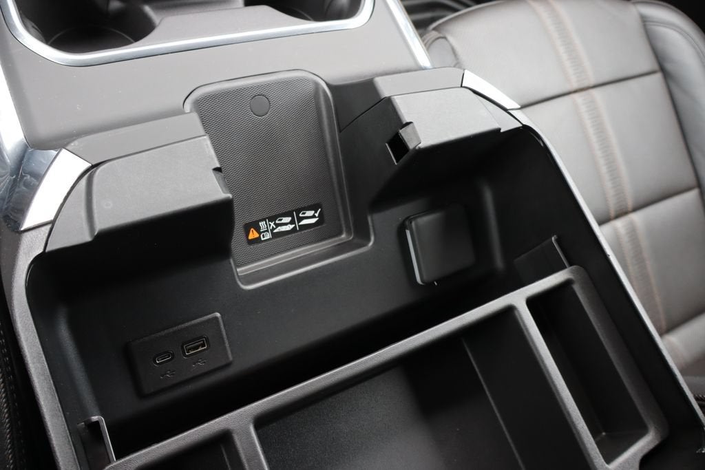 2025 Chevrolet Silverado 3500 HD High Country