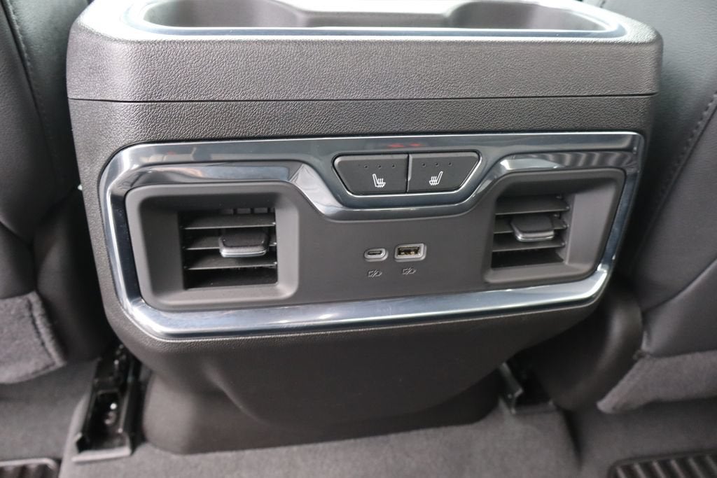 2025 Chevrolet Silverado 3500 HD High Country