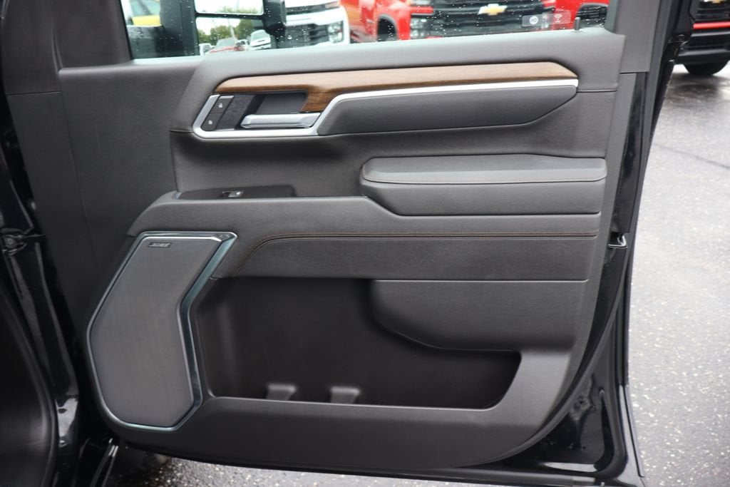 2025 Chevrolet Silverado 3500 HD High Country