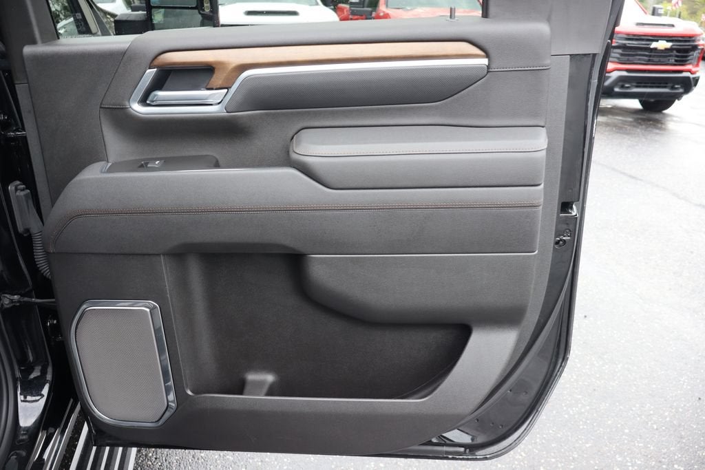 2025 Chevrolet Silverado 3500 HD High Country
