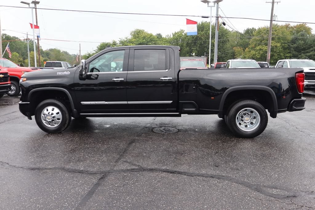 2025 Chevrolet Silverado 3500 HD High Country