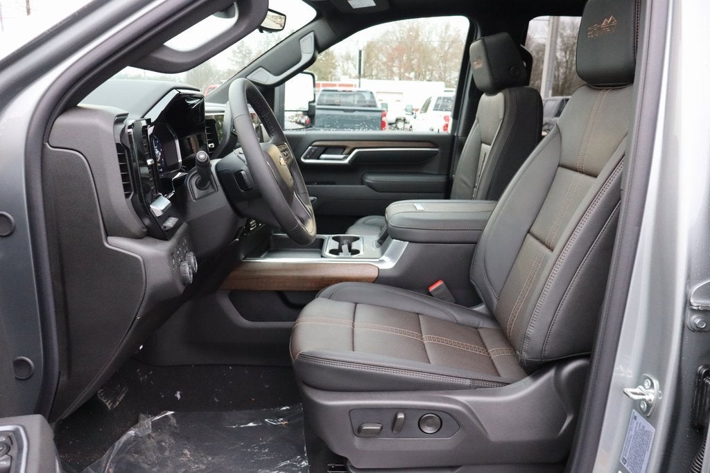 2026 Chevrolet Silverado 3500 HD High Country DRW