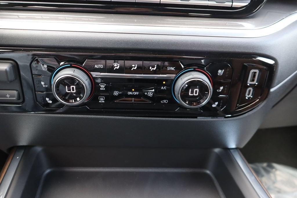 2026 Chevrolet Silverado 3500 HD High Country