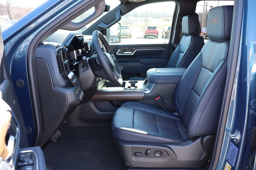 2026 Chevrolet Silverado 3500 HD High Country