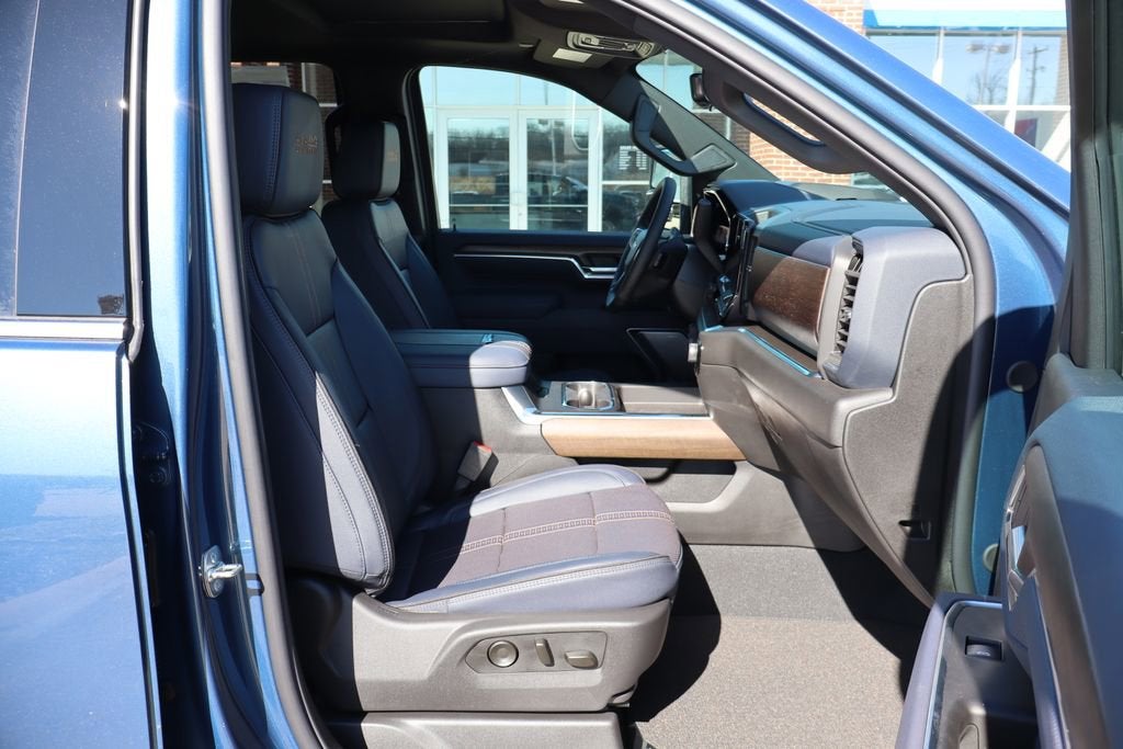 2026 Chevrolet Silverado 3500 HD High Country