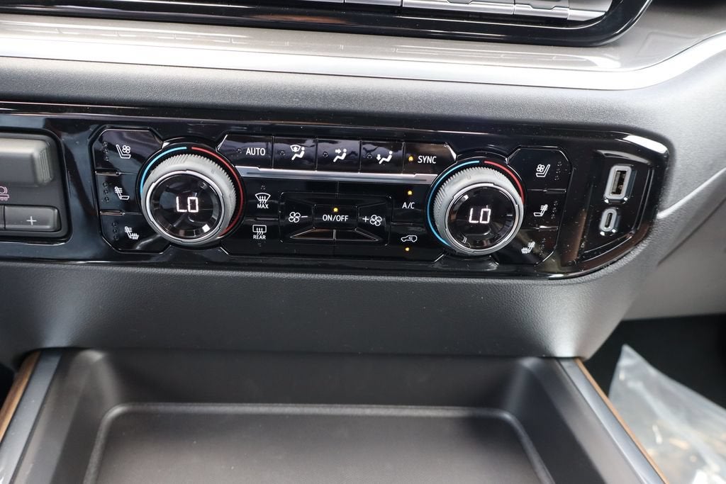 2026 Chevrolet Silverado 3500 HD High Country
