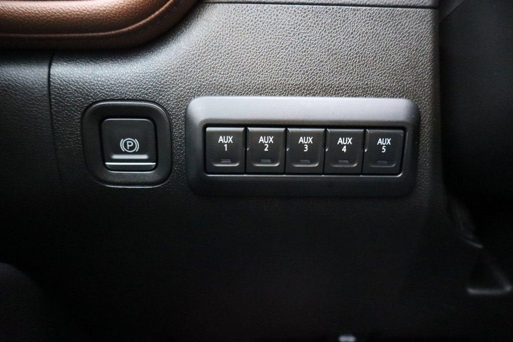 2023 Chevrolet Silverado 3500 HD High Country